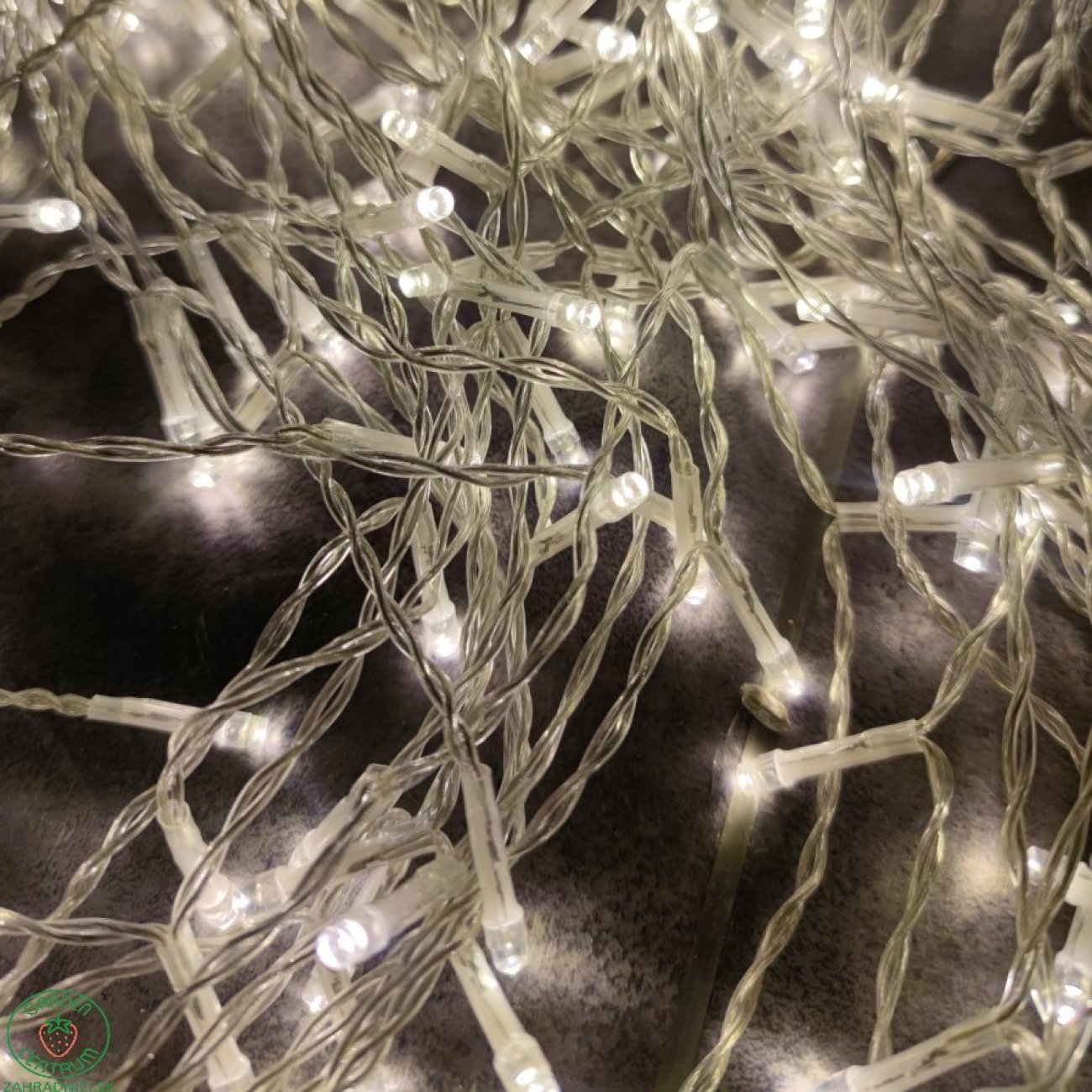 Obrázok GIRLANDA - PROFI LED svetelný záves, 5m, teplá biela, 300xLED, IP44, 8 módov svietenia, časovač, diaľkový ovládač