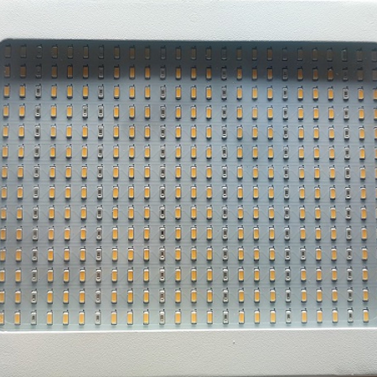 Obrázok PROFI LED GROW panel pre všetky rastliny so zabudovaným samochladiacim systémom, 115W, 220V, SUNLIGHT+RED